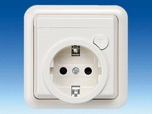 Розетка SCHUKO с УЗО - Розетки