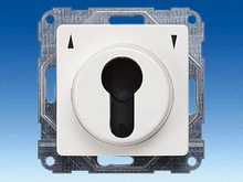 Жалюзийный выключатель с замком для единой системы замков, с символами Вверх/Вниз, нефиксируемые положения в обе стороны, в дизайне DELTA i-system - Дизайн i-system