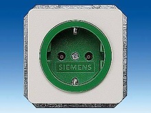 Розетка SCHUKO, зеленое гнездо - Розетки