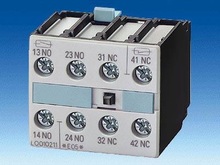 Блок дополнительных контактов с электронным управлением - Принадлежности для контакторов с винтовым подсоединением