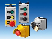 Устройства в корпусах, круглая программа - SIGNUM 3SB3